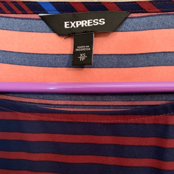 NWOT Express long sleeve striped blouse. Size XS. - Picture 3 of 8